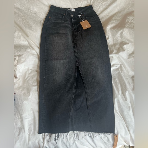 Reformation - Nila Long Denim Skirt NWOT Size 25 - Picture 3 of 5